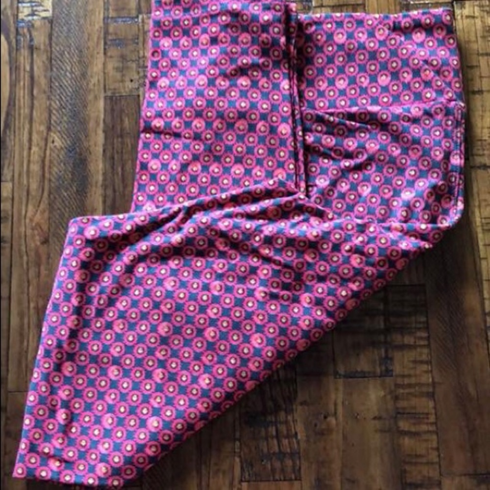 LuLaRoe TC  Leggings size 12-22